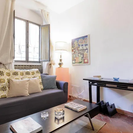 Toscanella Charming